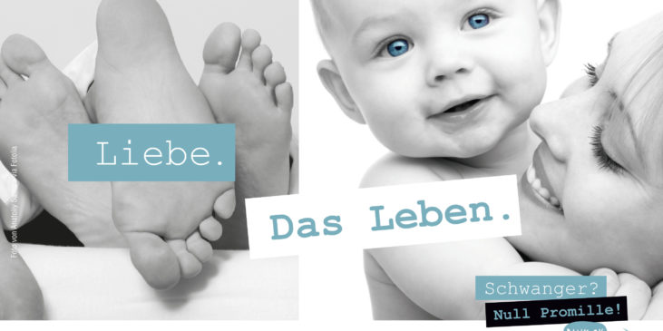 Bild von Füssen im Bett neben dem Bild einer Frau, die ein Baby hält, dazu der Spruch "Liebe. Das Leben."